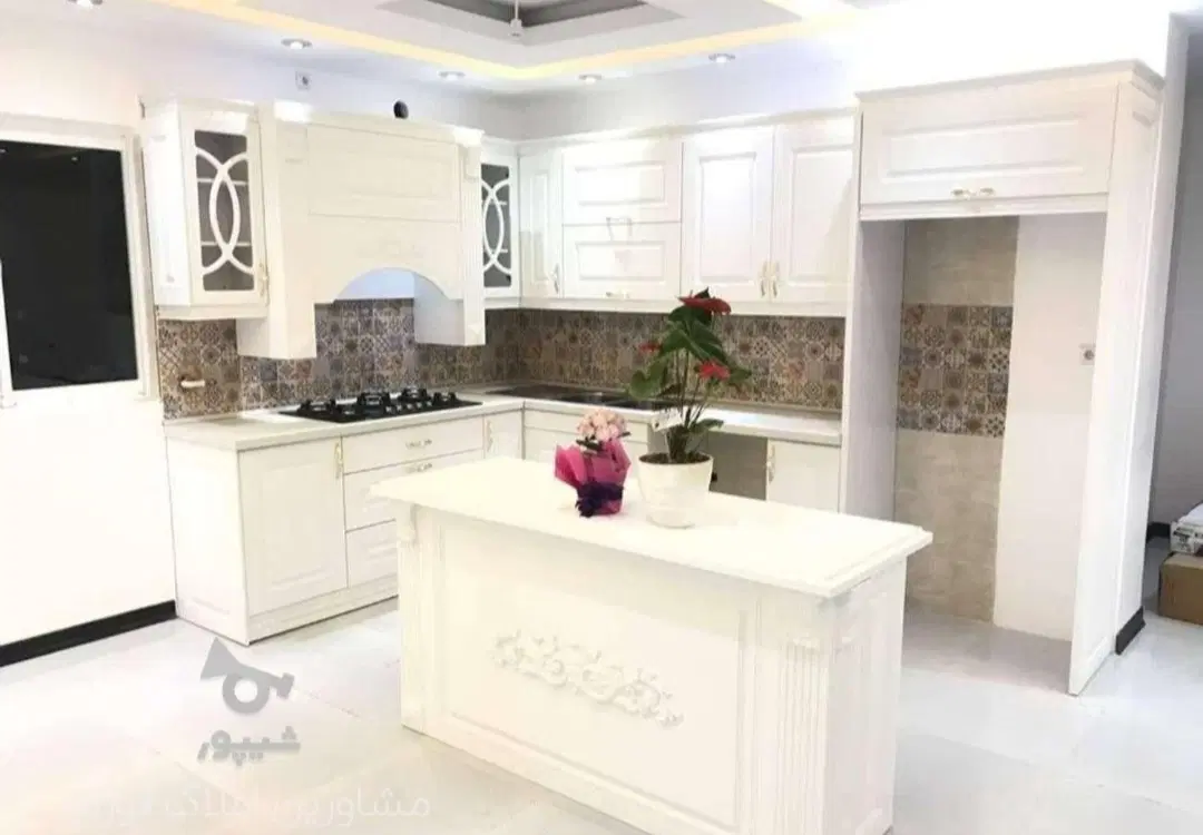 آپارتمان ۸۴ متری شیک و نوساز واقع در خ ساری