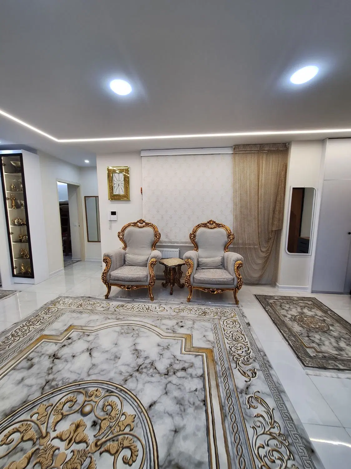 فردیس_خیابان آزادی_۸۰ متر با آسانسور_ فول امکانات