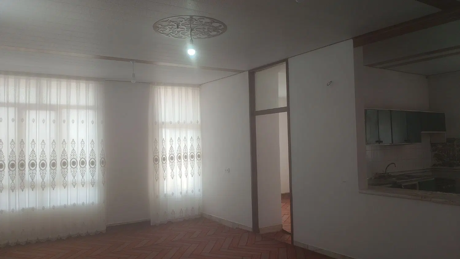 خانه آپارتمان 130متری داخل روستا