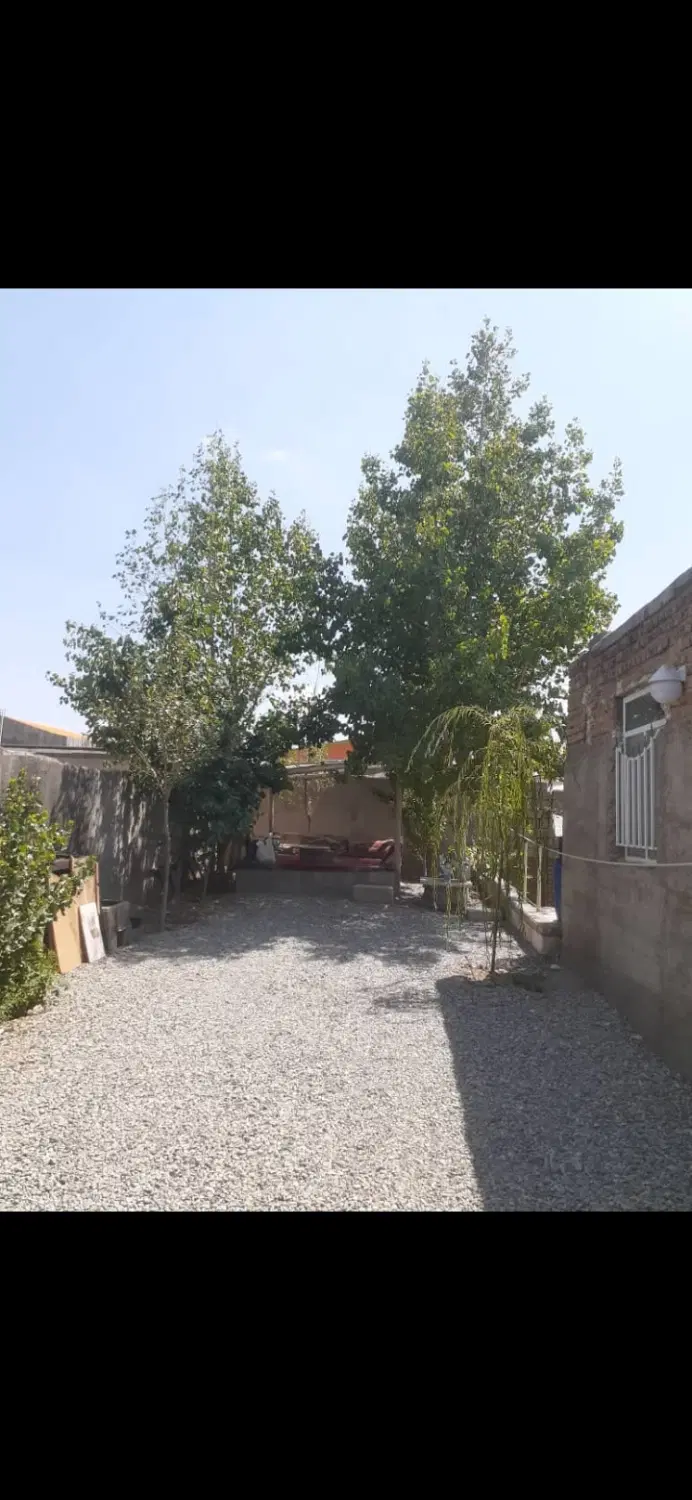 خانه ویلایی ۳۰۰ متری