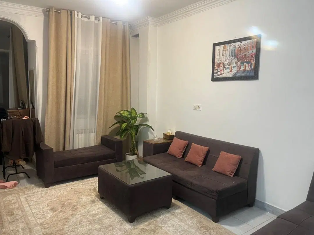 ۴۸ متری فردوس شرق
