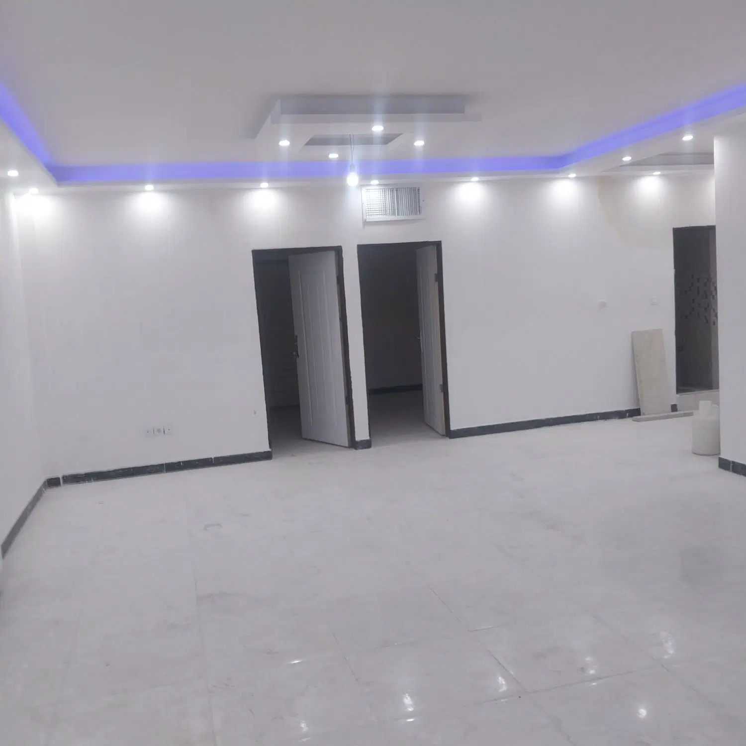 یک واحد اپارتمان۹۵ متری