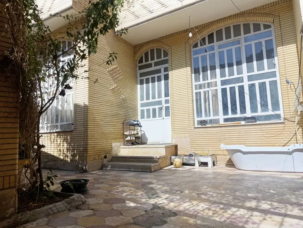 خانه ۱۰۰ متری در فدک