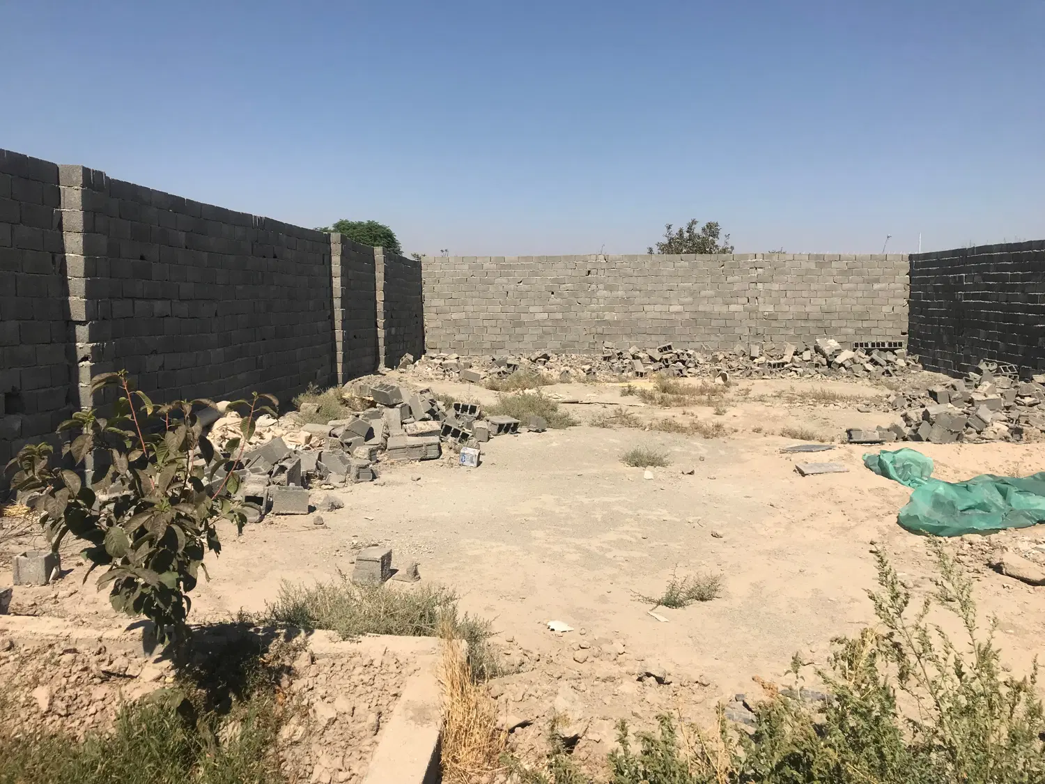 ۴۰۰ متر باغ چهاردیوار قدیمی دهشاد شهریار الورد