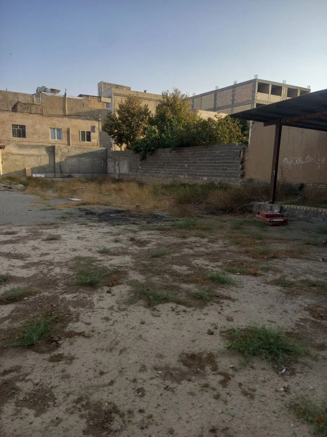 زمین 350 متری چهار دیواری عباس آباد