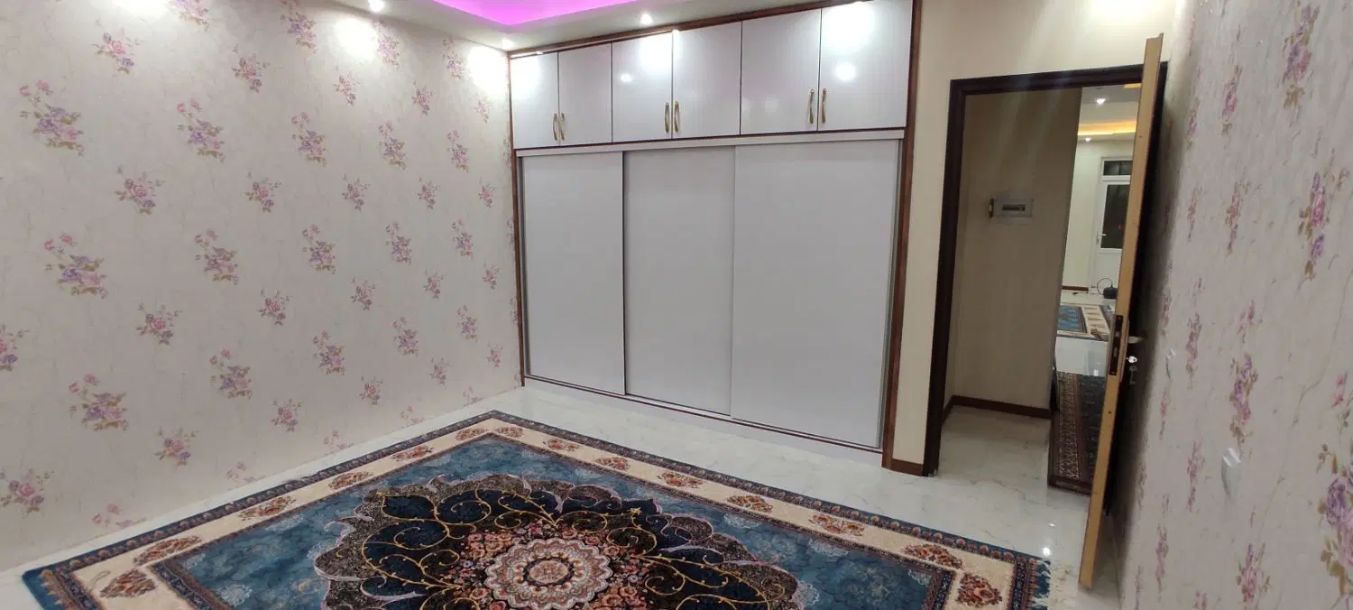 واحد فول فرنیش اول شهرک اندیشه