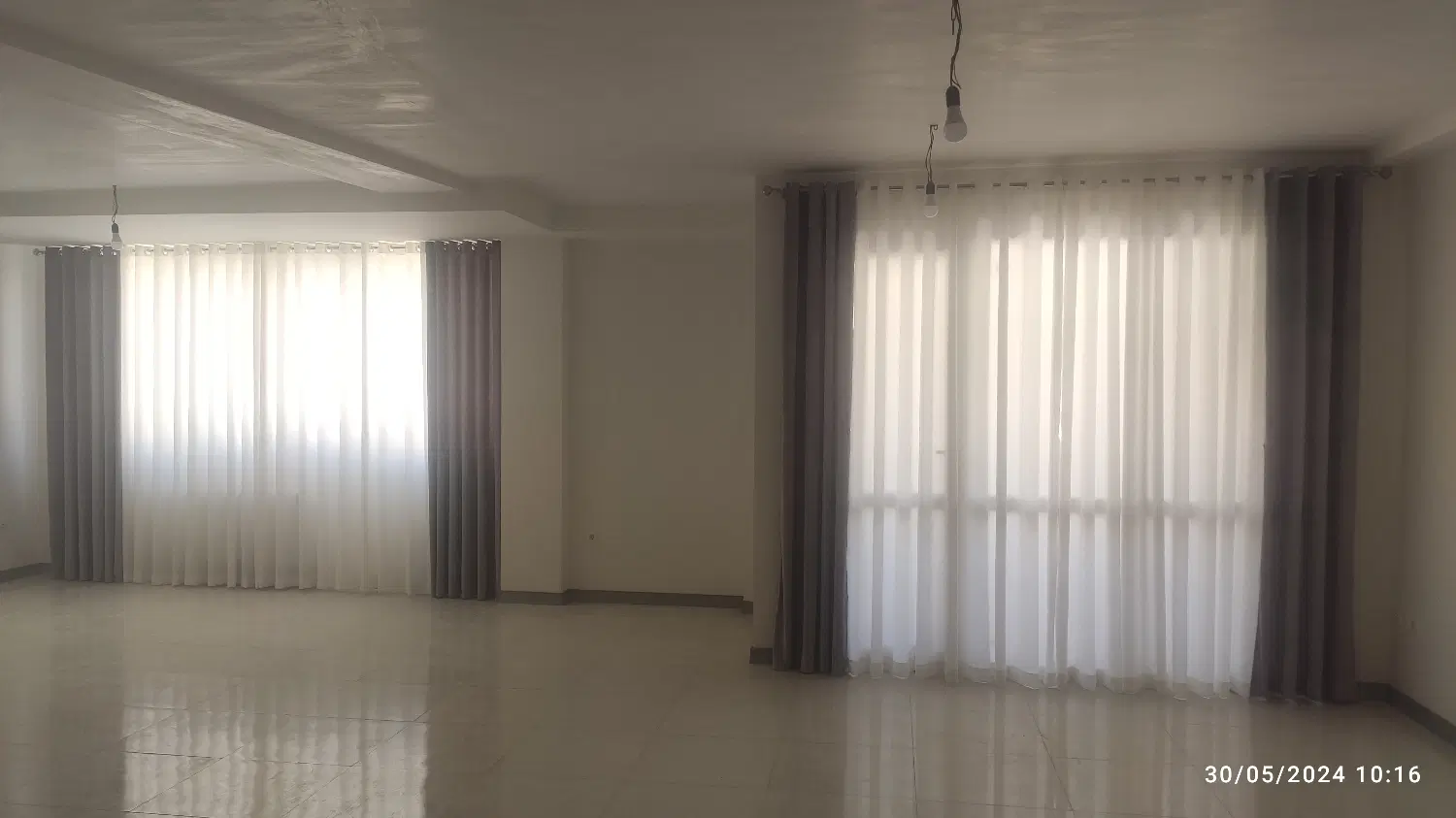 رهن و اجاره آپارتمان سه خواب تک واحدی پوربهمن