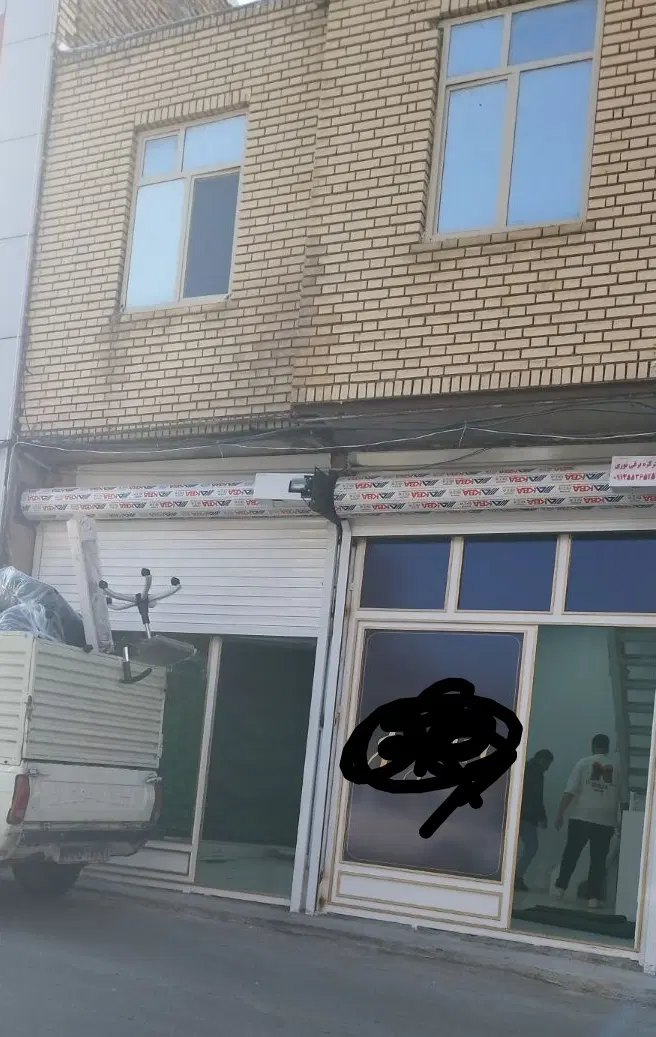 یک باب مغازه در قوش میدانی