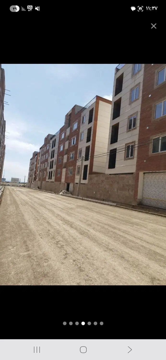 نیک پی سرا دور میدان