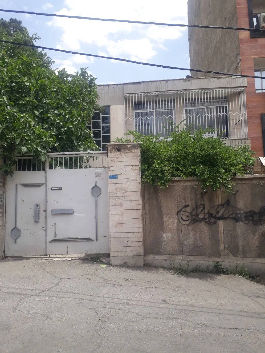 فروش خانه ویلایی  قدرالسهم دار