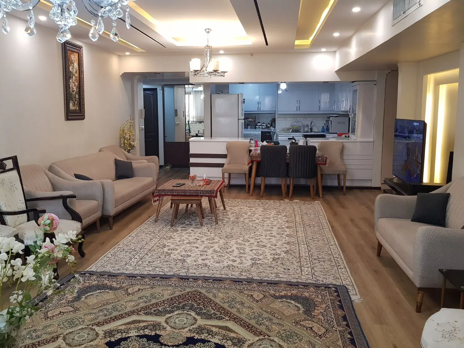 فروش قطعی آپارتمان۳ خواب ۱۴۰ متری مجتمع حکیم شفایی