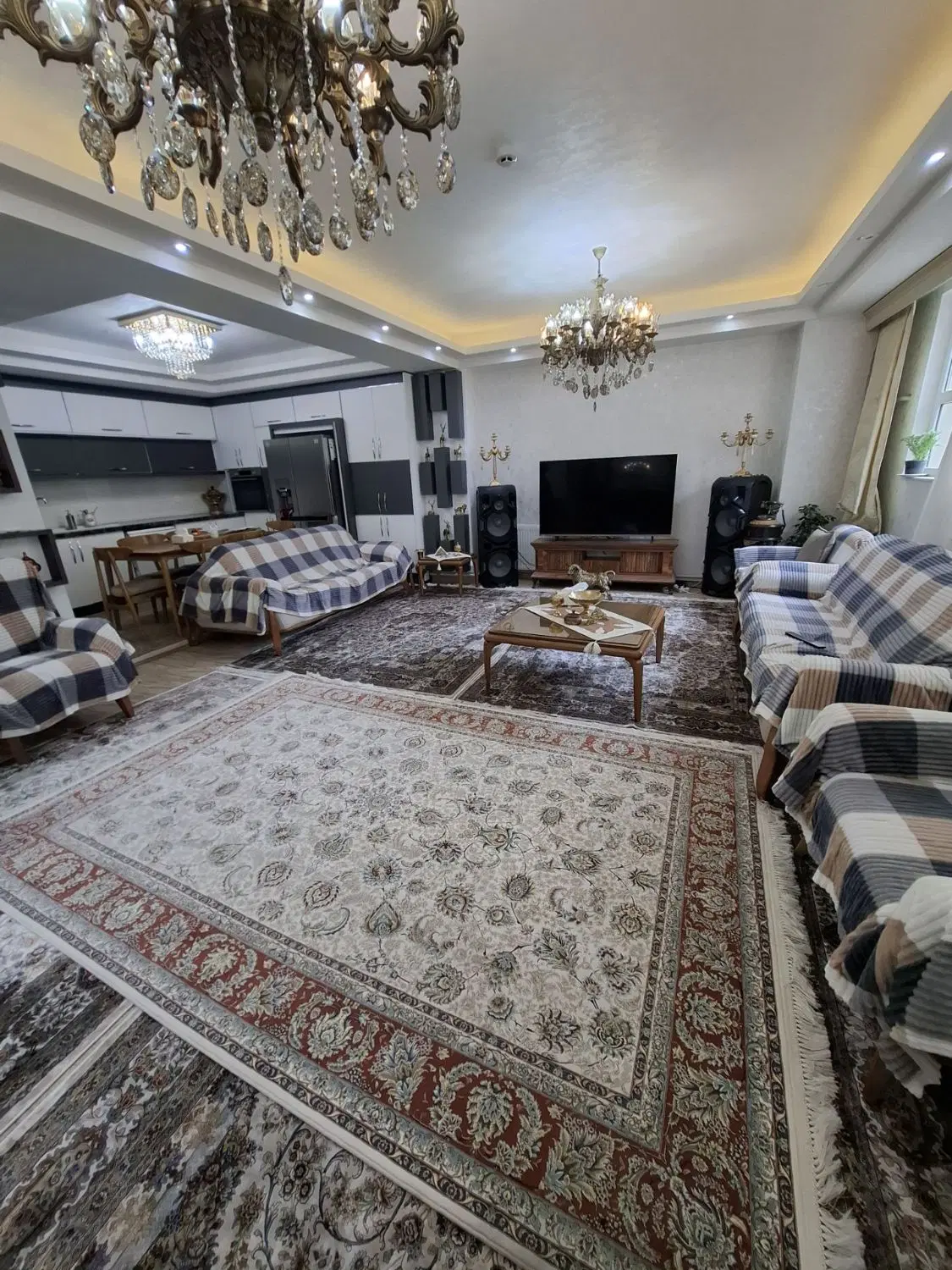 آپارتمان رضا نژاد جنوبی