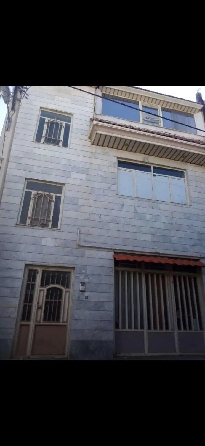 بین شریعتی وجعفری