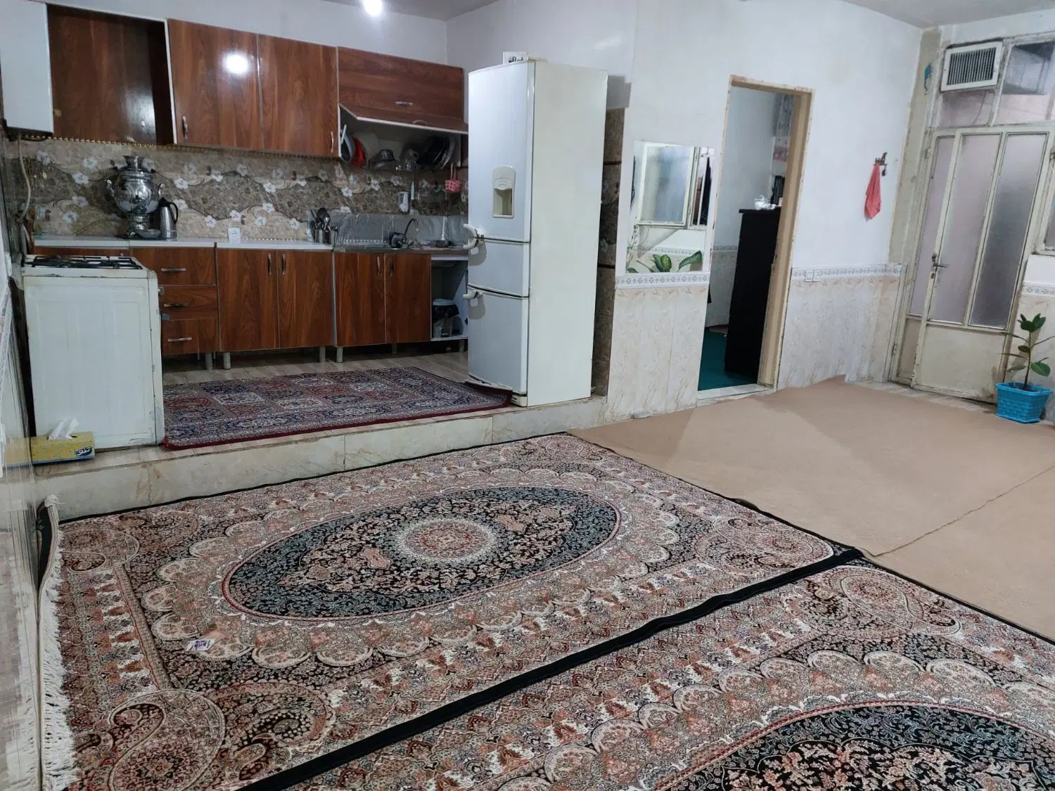 ویلایی دربست