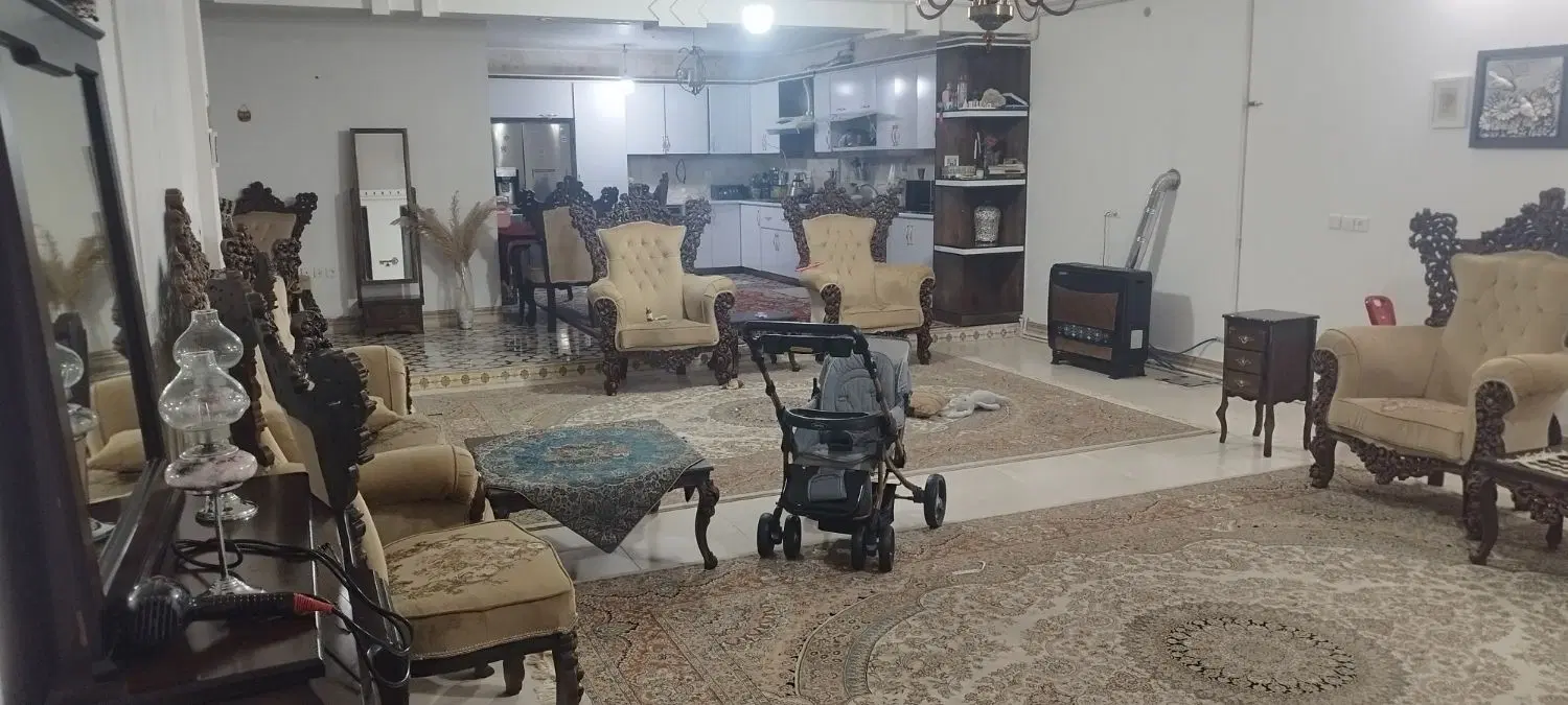 فروش خانه ۲۵۰ متری کوی شهرداری یاس ۳
