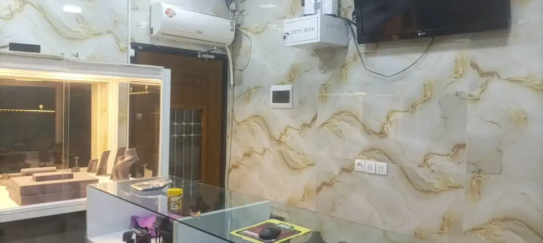 اجاره مغازه با ویترین کامل طلا فروشی