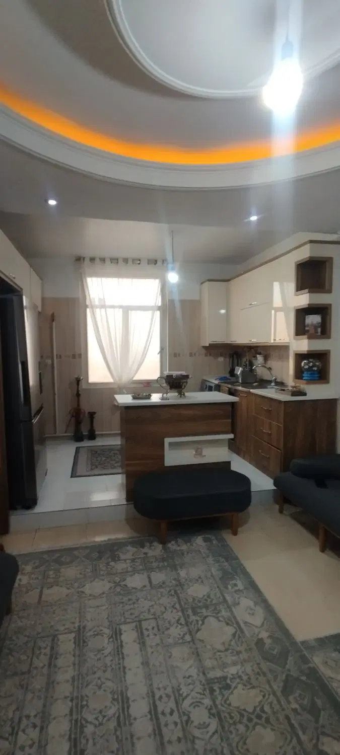 آپارتمان ۵۰ متری طبقه سوم فاز یک اندیشه