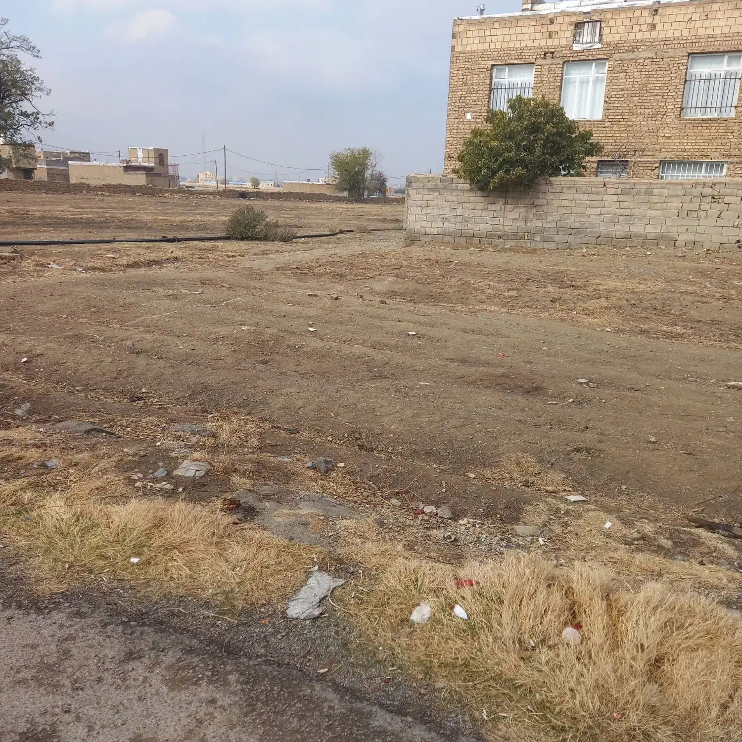 زمین مسکونی میوا (رضوانکده)