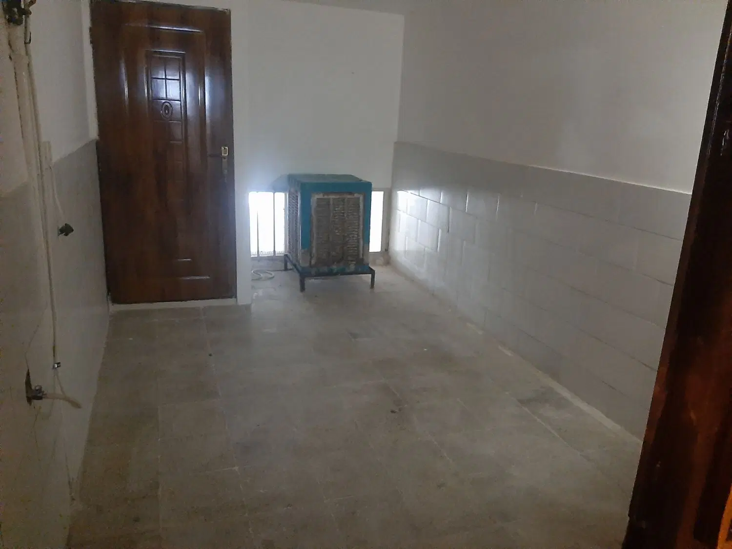 خونه زیر زمین ۶۰متری تمیز