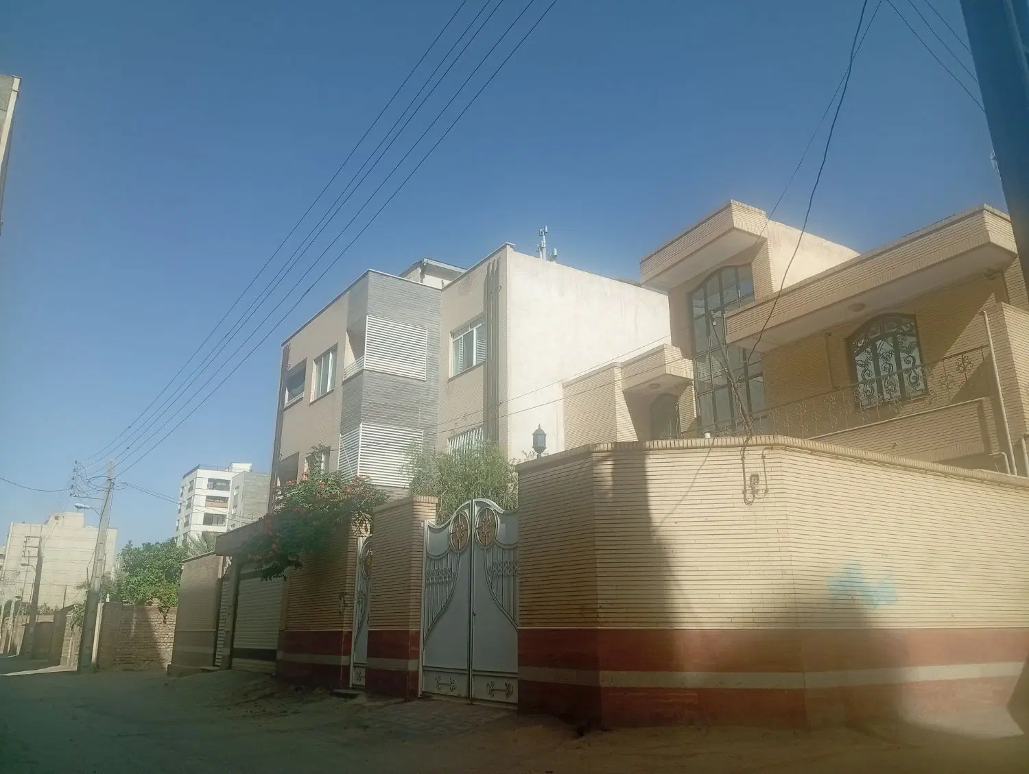 فروش ویلایی خیابان مالک اشتر شمالی