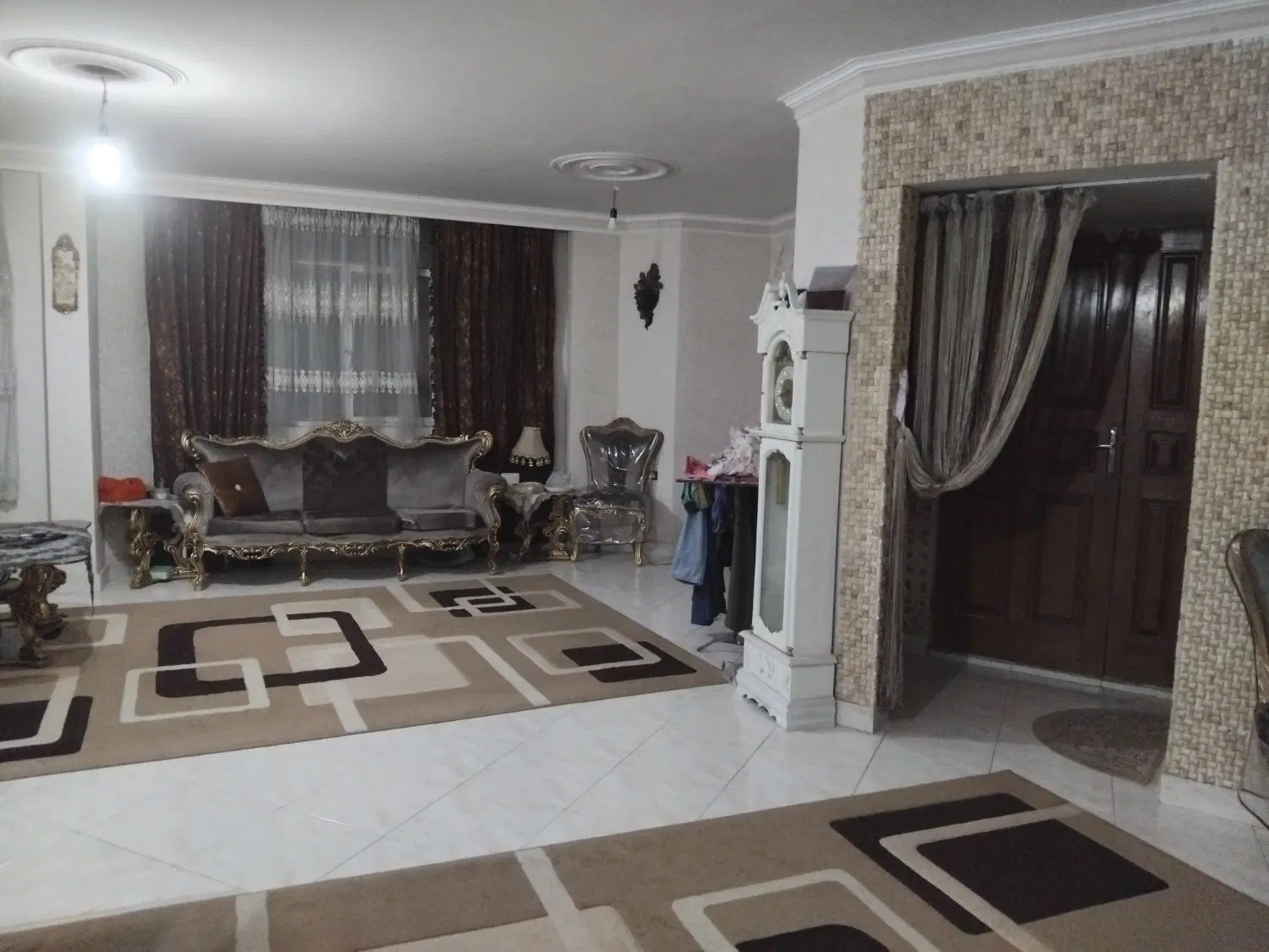 واحد ۱۰۰ متری اندیشه