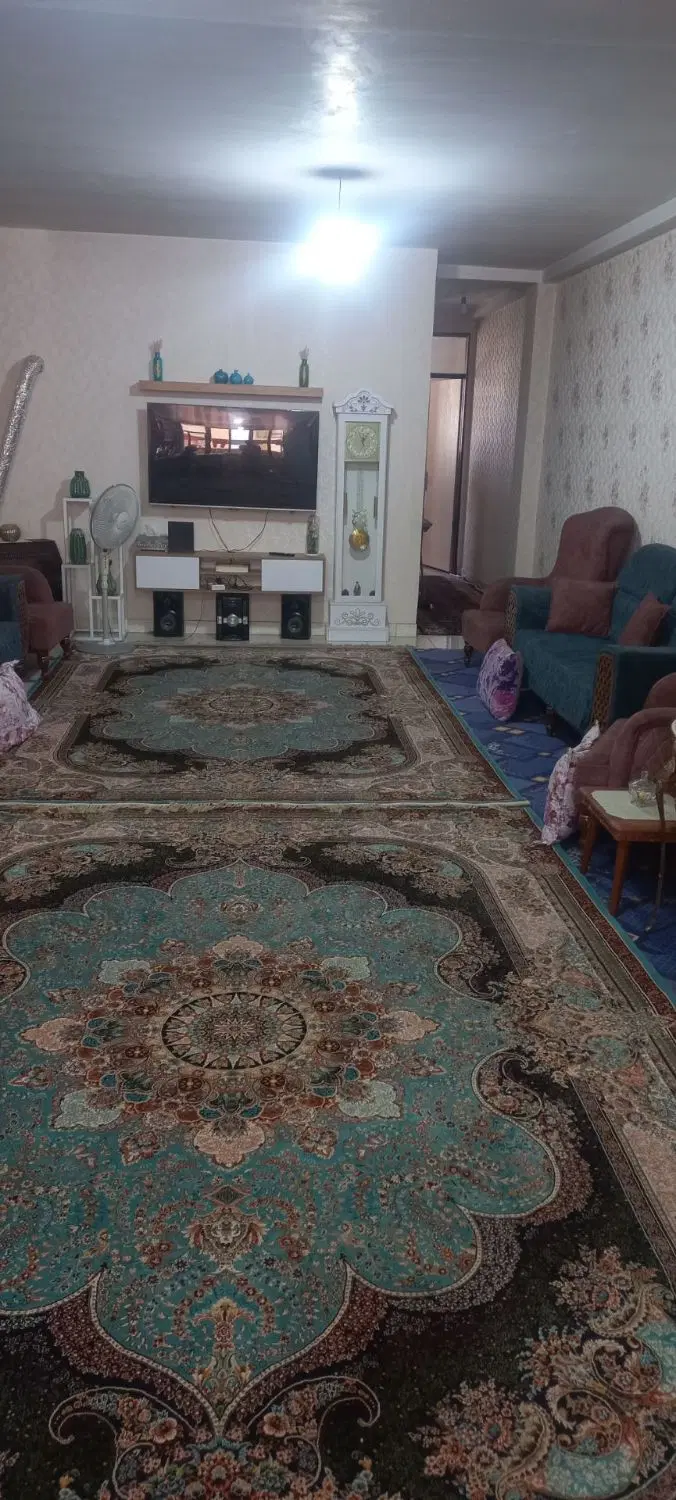 فروش واحد ۹۳ متری فول امکانات در کمالشهر