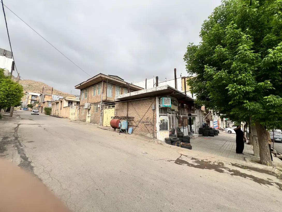 ساختمان تجاری مسکونی در هواشناسی