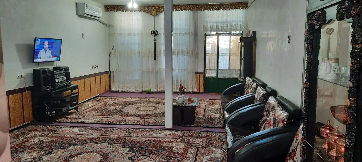 خانه ویلایی در محله آزادگان