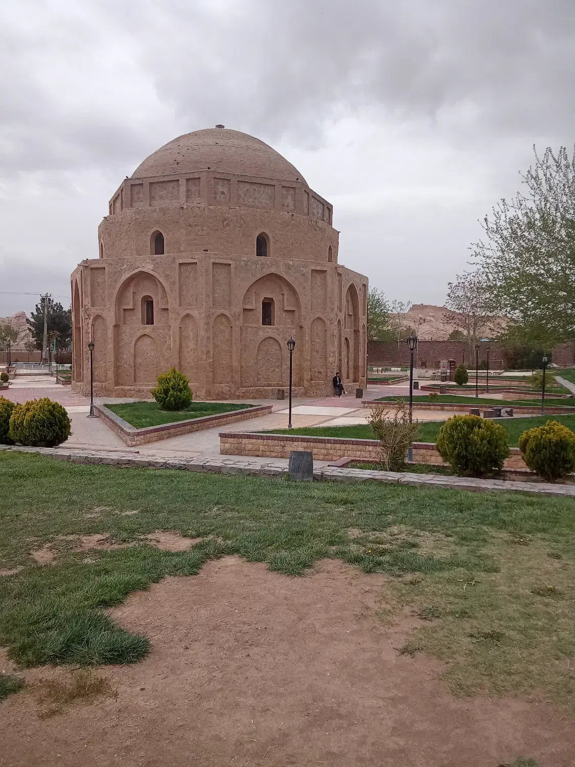 فروش خانه باغ در الله آباد