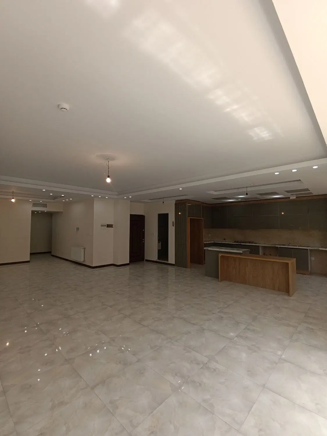 ۱۷۳متر ۳خواب سندتک برگ کوهپایه ها برای خاص پسندان