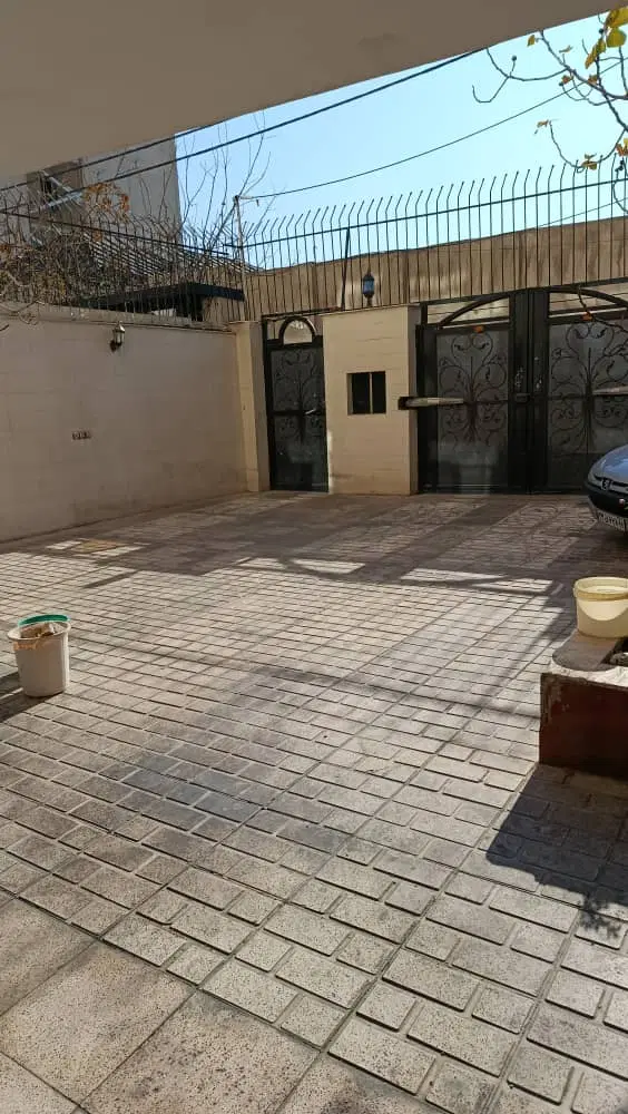 ۲۸۰ متر  بر ۱۰ جنوبی پیروزی بانک رهنی