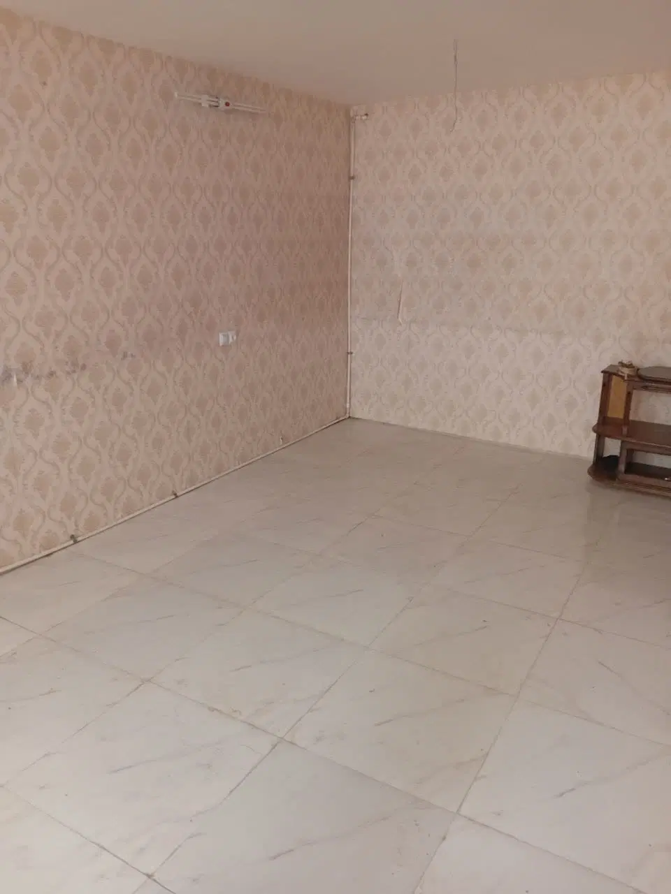 یه واحد۷۰متری بصورت راه جدا