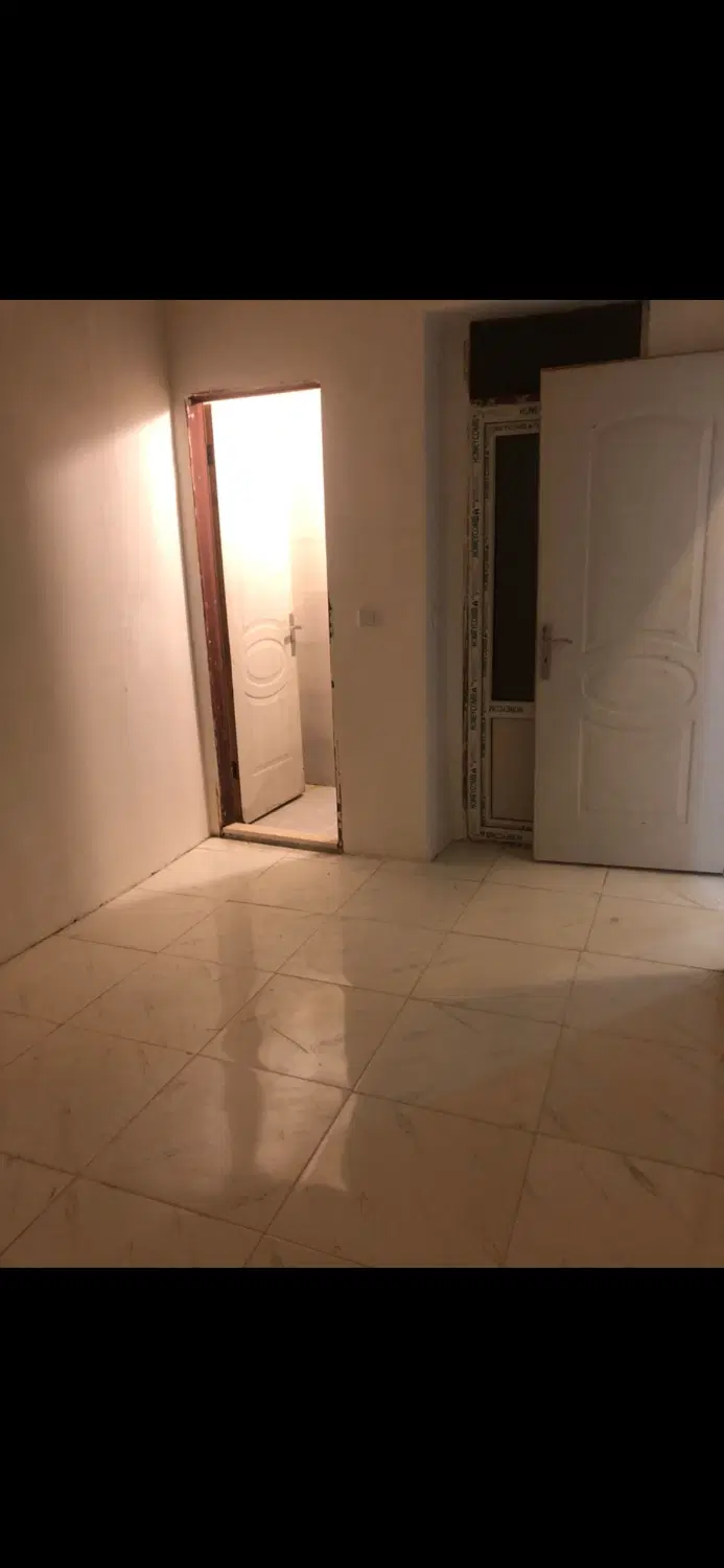 آپارتمان ۸۰ متری باغستان خادم آباد