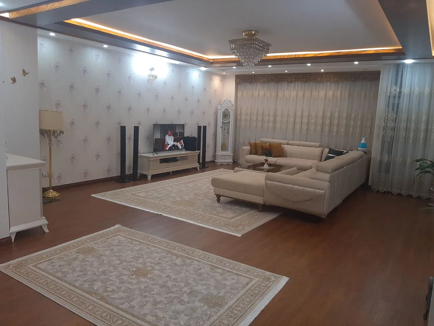 آپارتمان ۱۲۵ متری، ۳ خوابه لاکچری و لوکس
