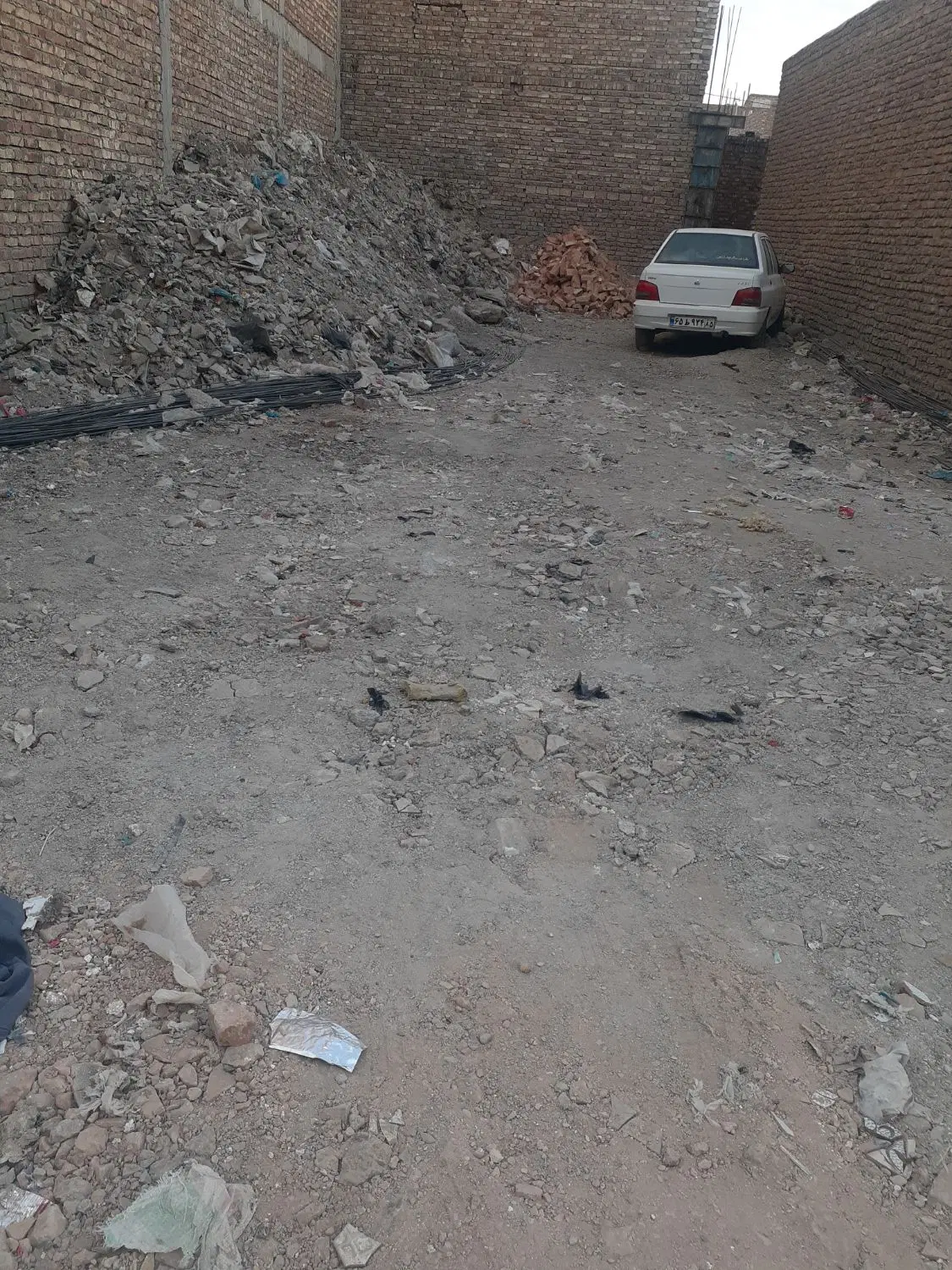 زمین ۱۶۷متری جوشکاران