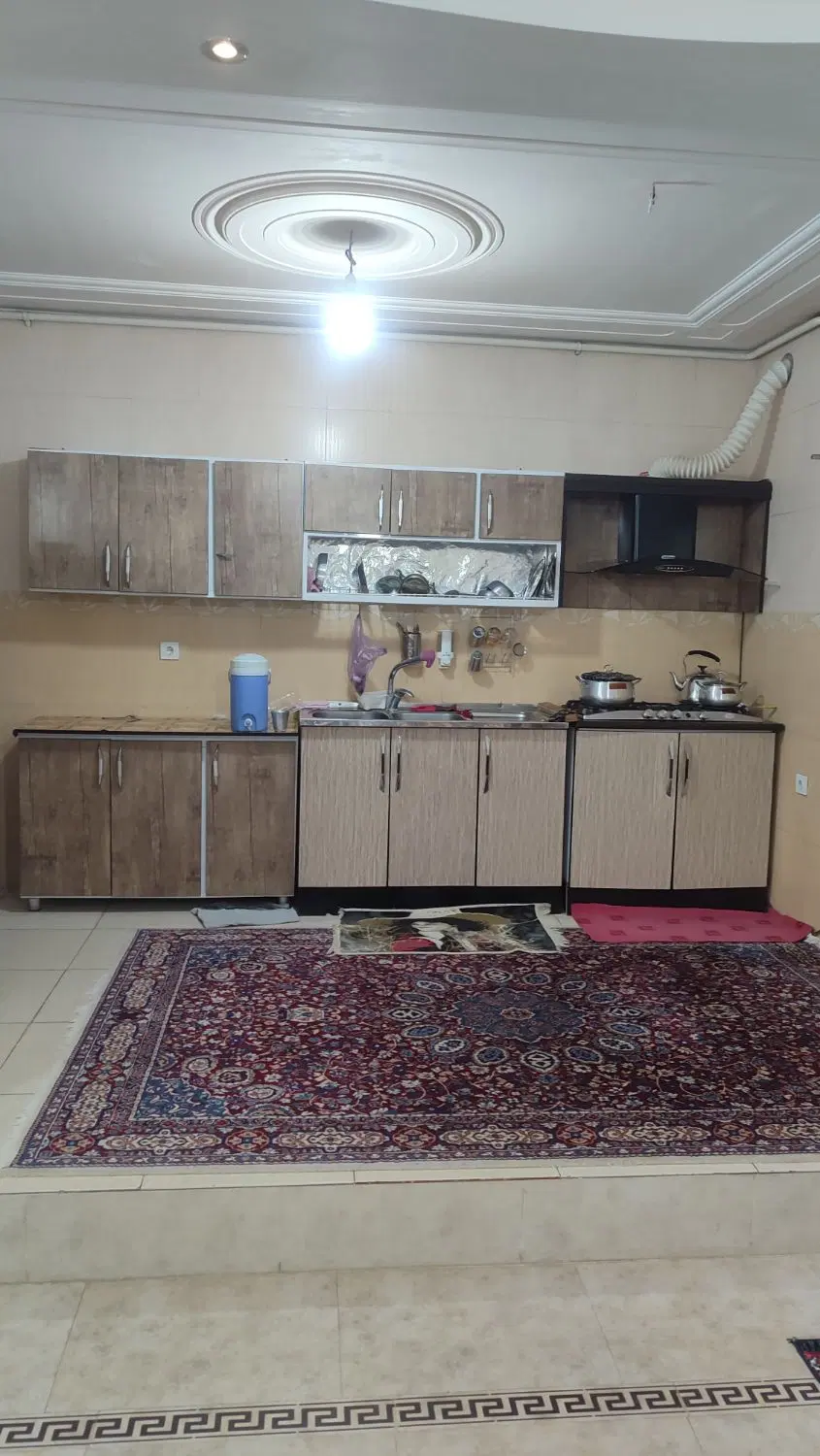 120مترآپارتمان تک واحدی گلدشت غربی ارم