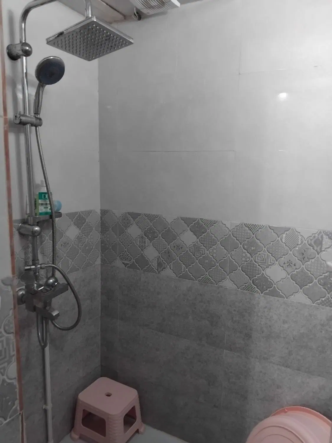 اجاره طبقه بالا حیاط دار