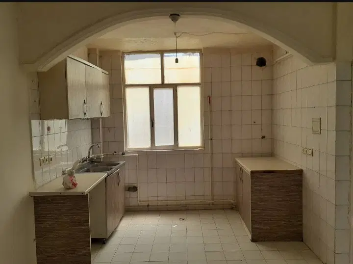 آپارتمان تک واحدی