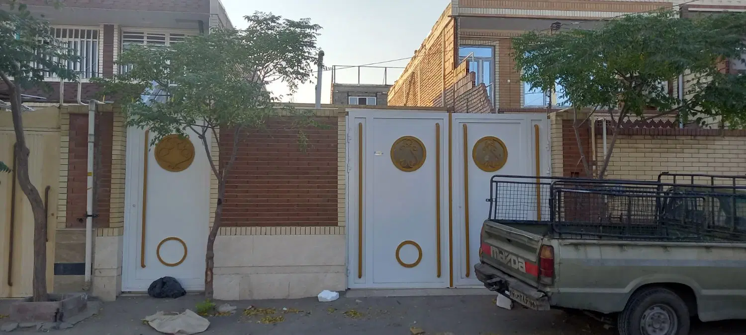 خانه مسکونی دسغیب 38
