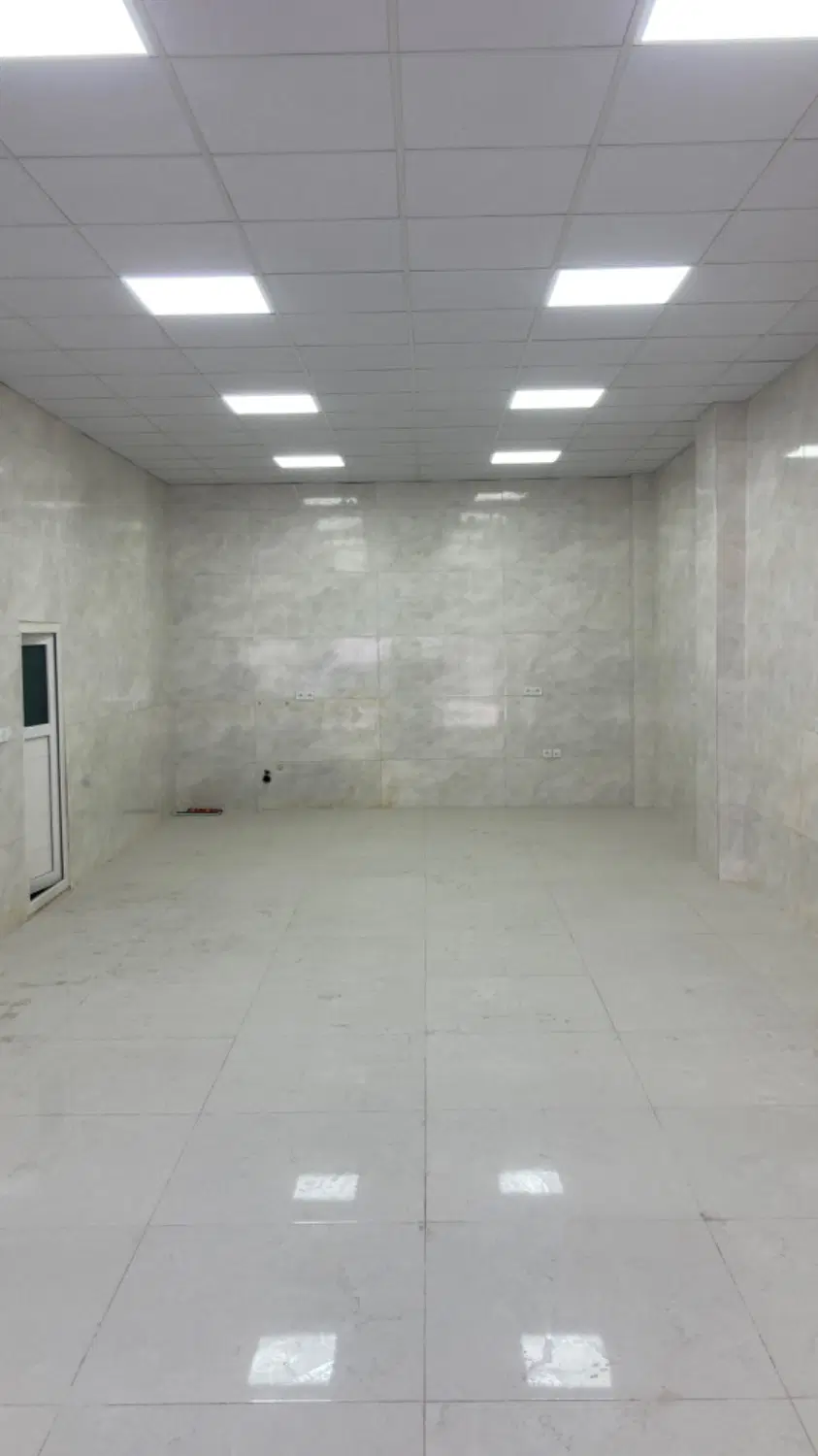 حاجی آباد مغازه 100 متری تجاری