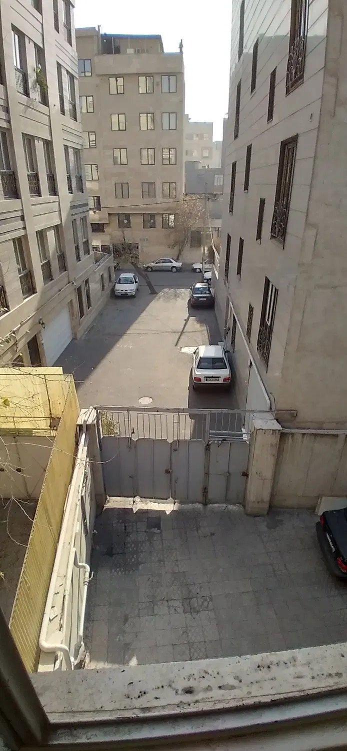 ۱۴۰ متر خ فرشته آزادی