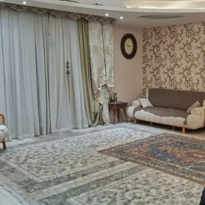 آپارتمان85 متری_واحد جلو _پارک قیام