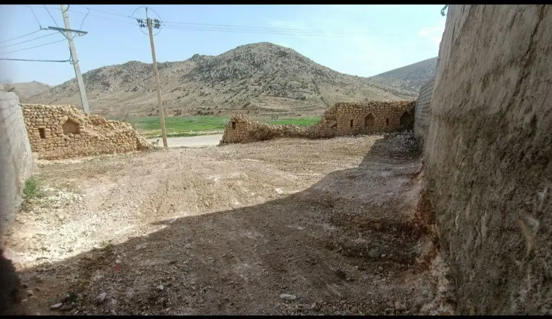 فروش زمین مسکونی ملک  بر نبش . روستای اَبَردج