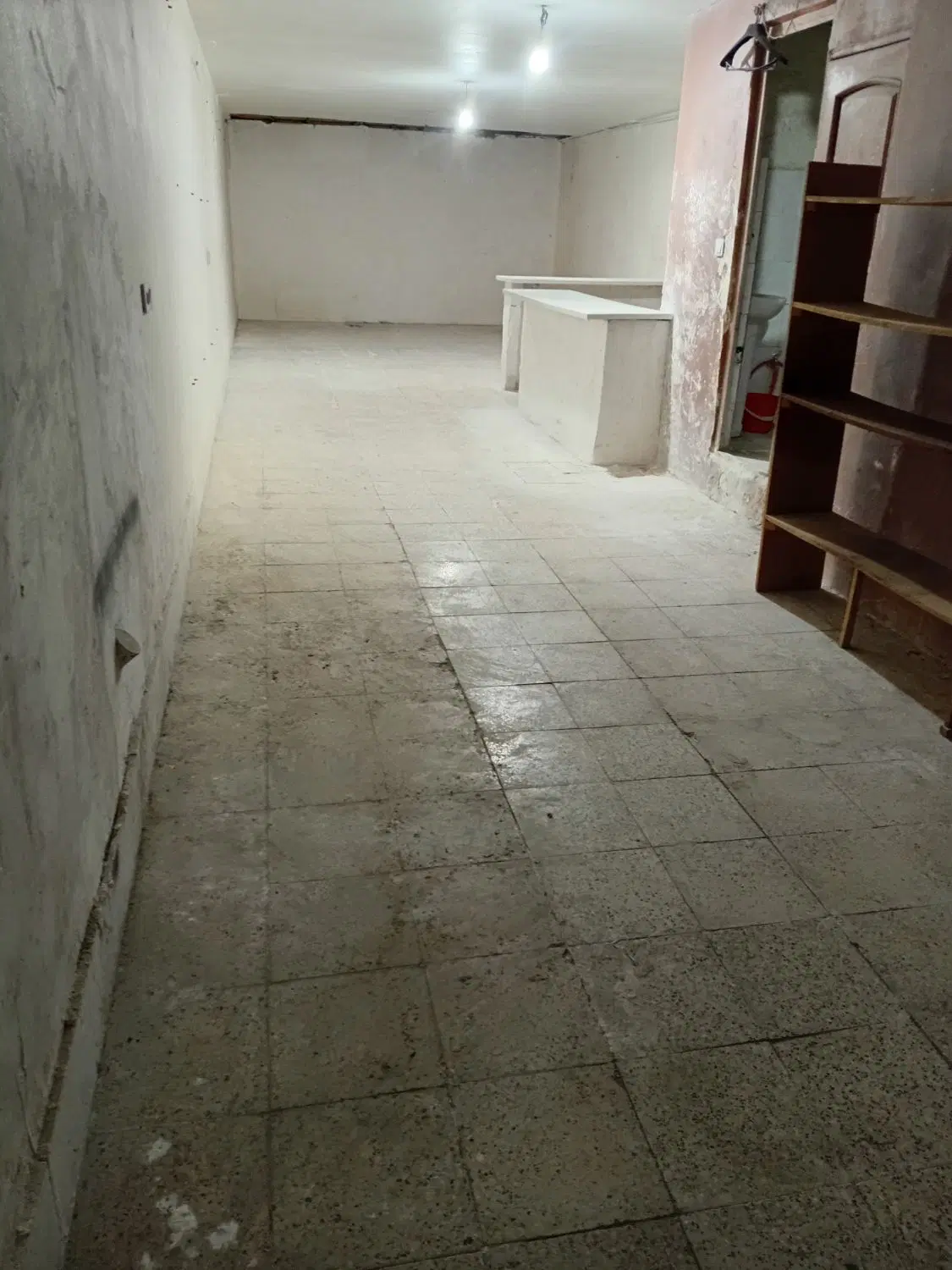 انبار ۷۵ متری پشت حاشیه پایداری
