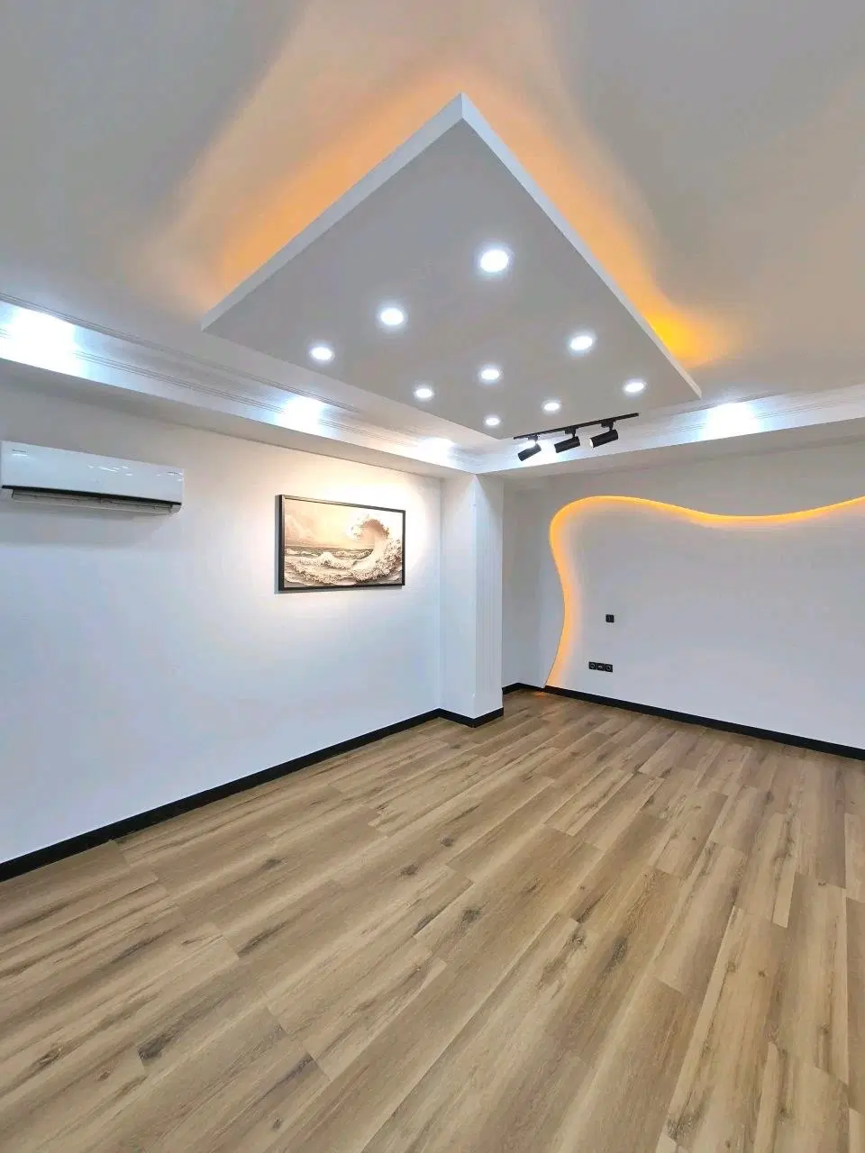 ۵۶مترتکخواب_پارکینگ سندی_دیزاین اروپایی_سندتکبرگ