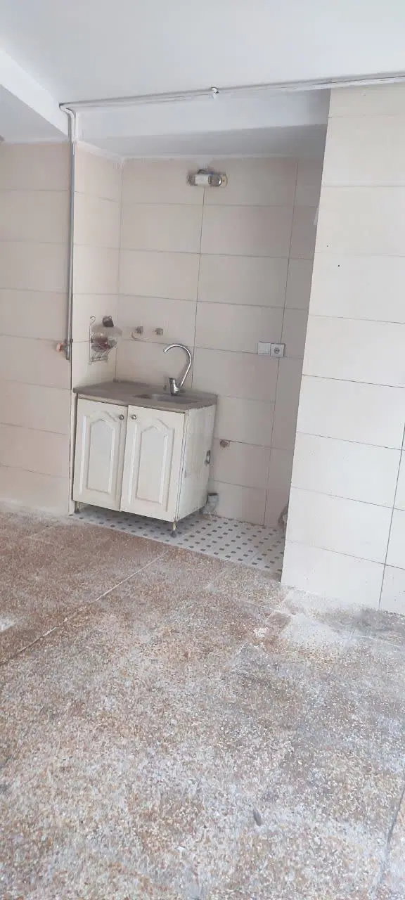 مغازه چهل متری یافت اباد