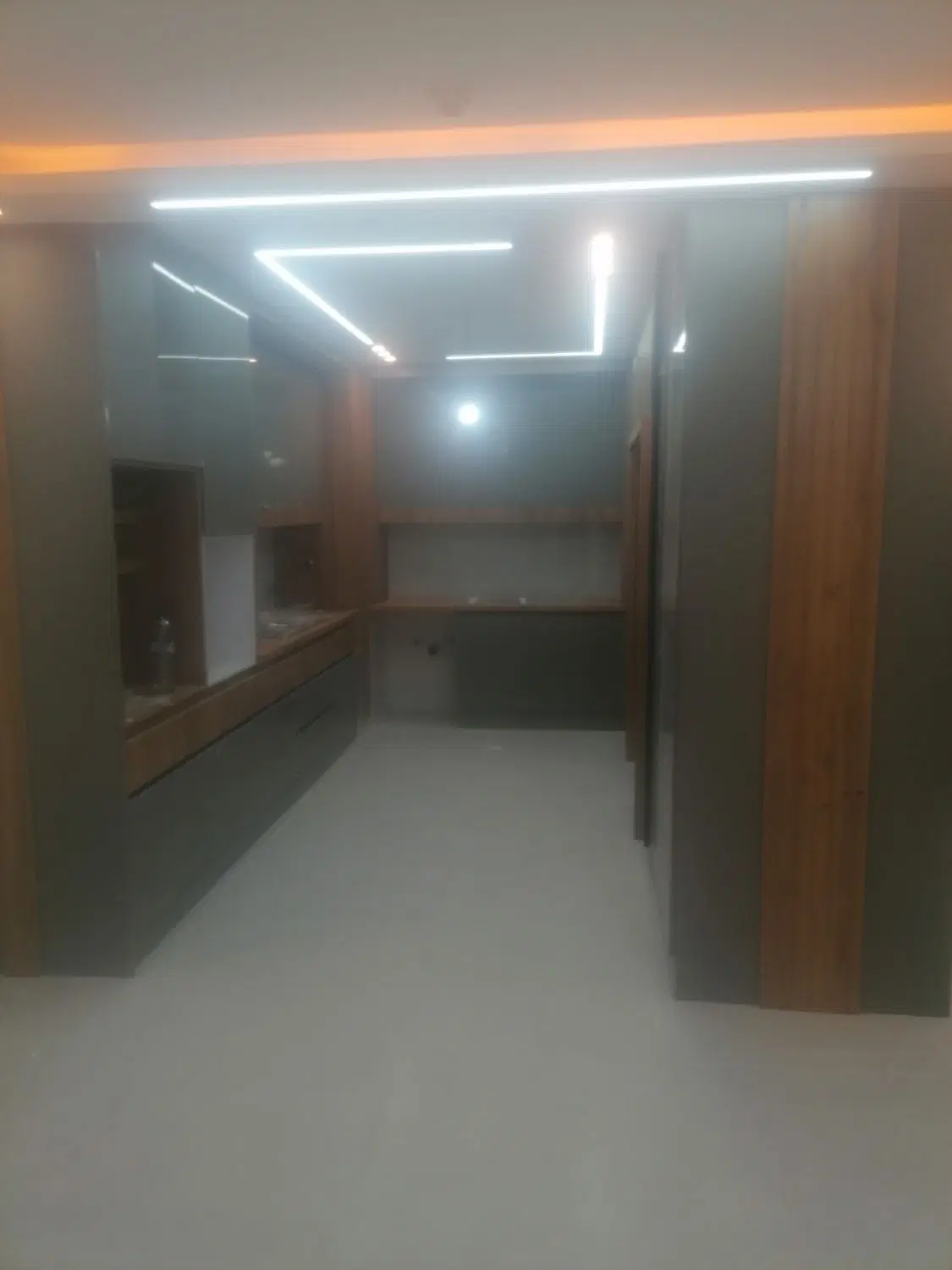 فروش آپارتمان دو خواب صدرا