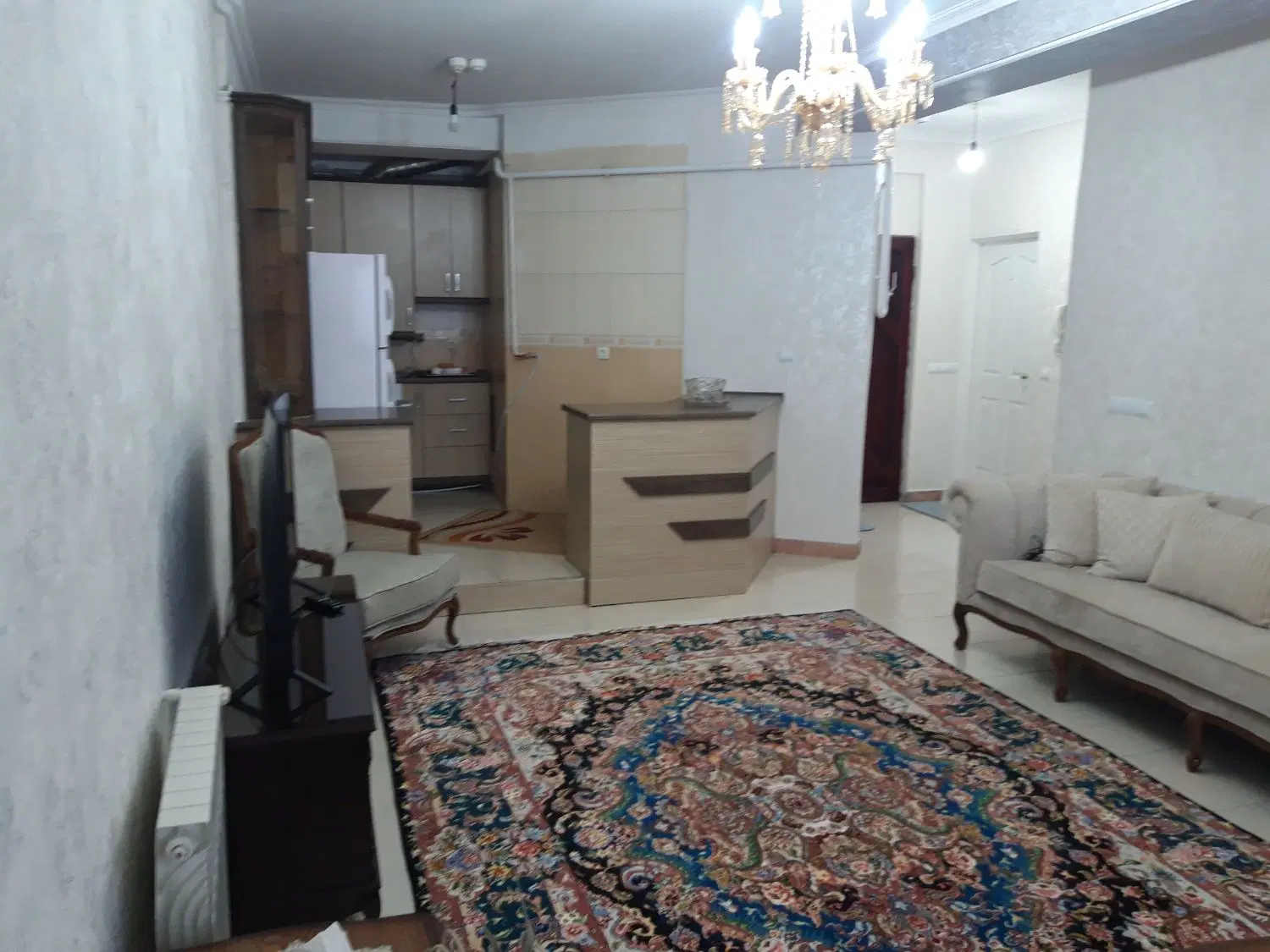 یک باب منزل مسکونی به متراژ ۶۱
