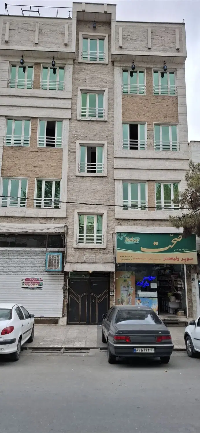 زیرزمین ۱۰۰ ارتفاع ۳ متر