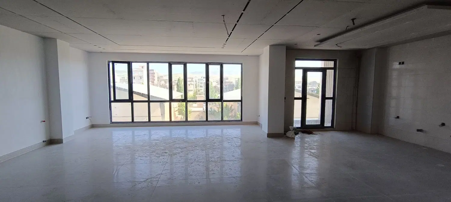 آپارتمان ۱۳۰ متری شهرک دانشگاه